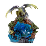 Séiss Dreem Baby Dragon huet Bësch Crystal Raum gefouert