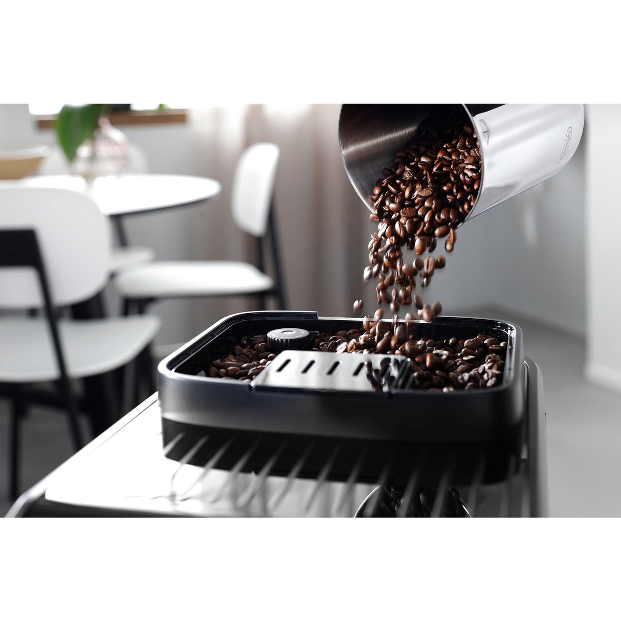 Delonghi Delonghi Magnifica EVO ECAM290.61.B Machine à expresso