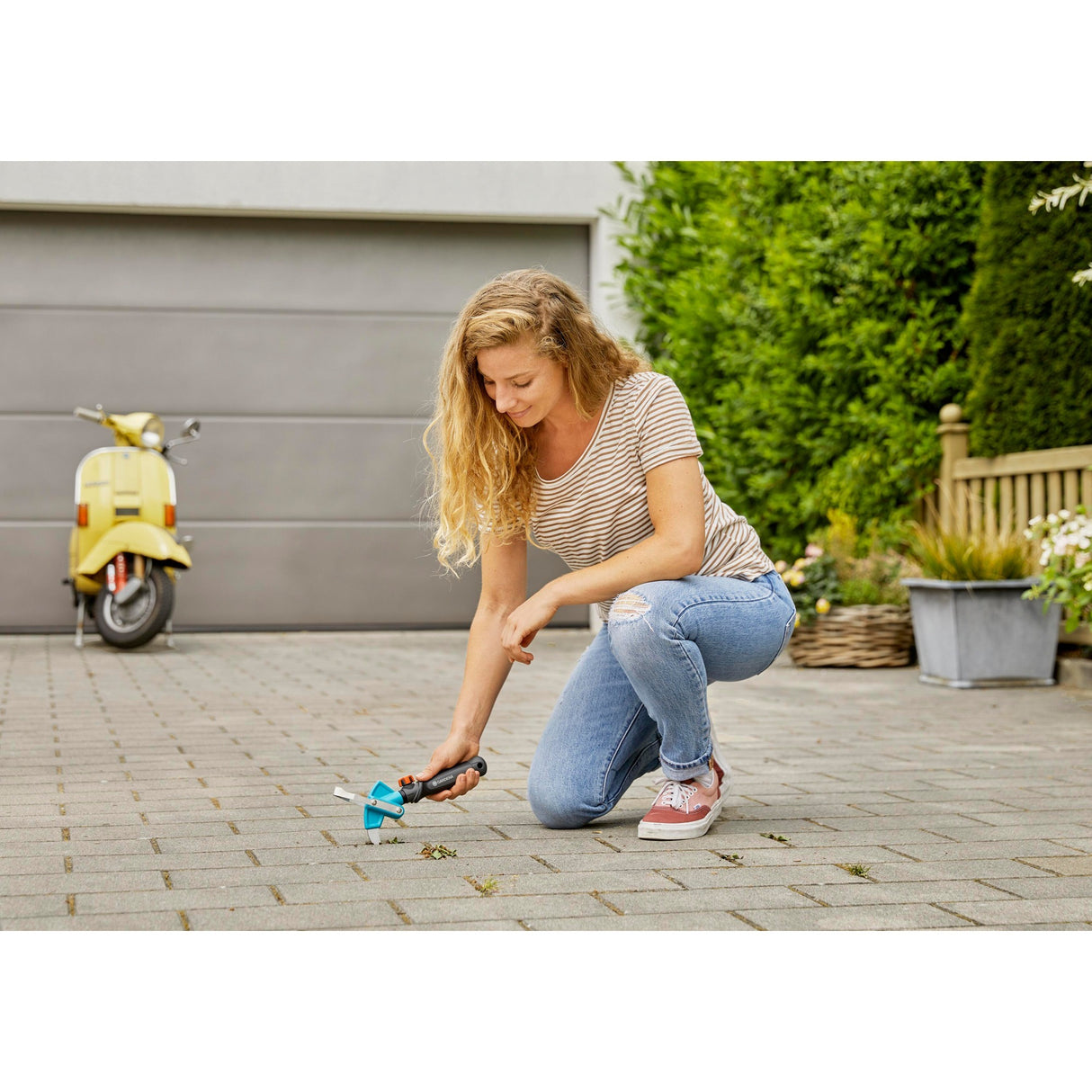 Gardena 2-in-1 Combisystem Weed Weader pro terasy