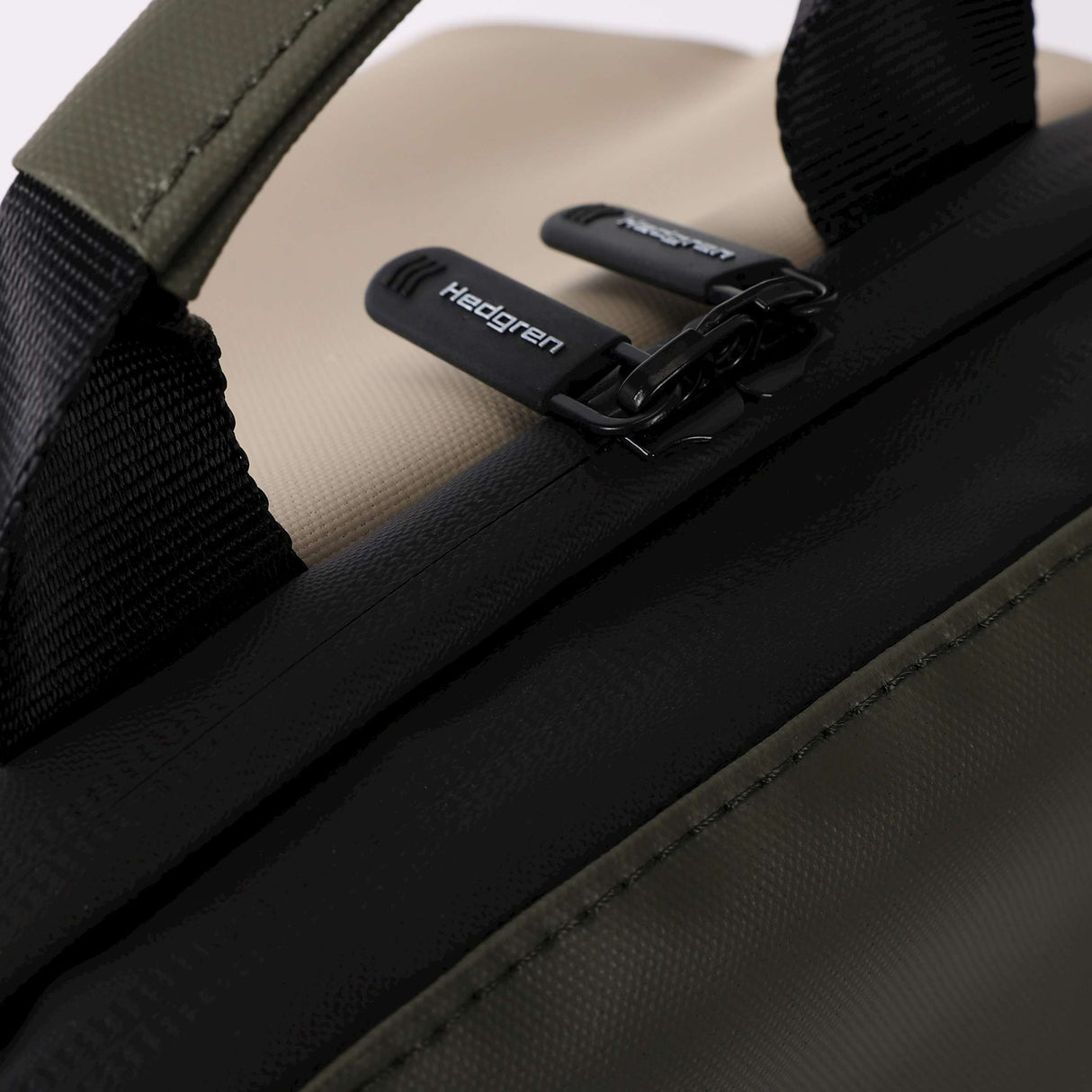 Hedgren Comurpe Cole Rim Backbag 14l bež oljka