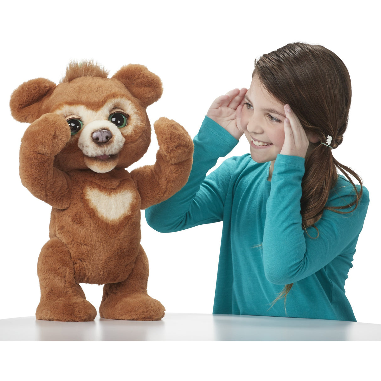 Hasbro Furreal Cuby De Beer Interactive hug