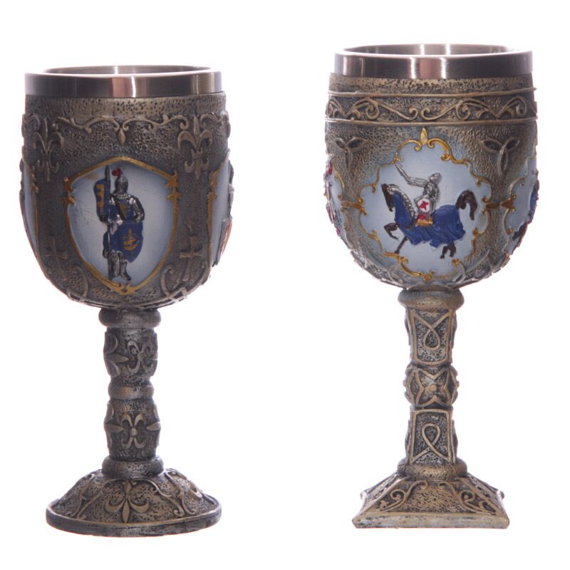 Ridder te paard versus fantasy ridder decorative kelk