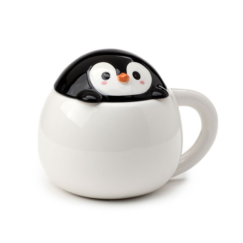 Huddle penguin lid shaped ceramic mug