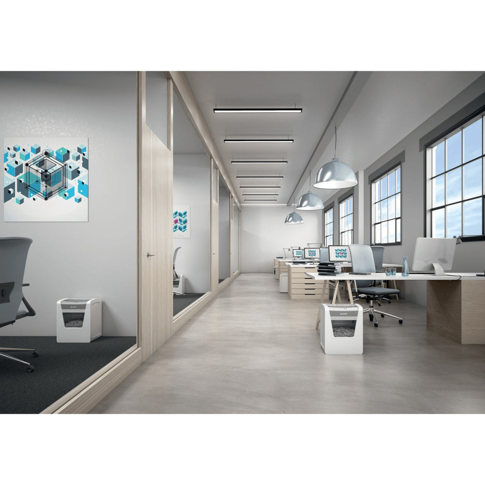 Leitz IQ Office Papiervernietiger P5