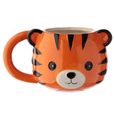Adoramals Tiger vytvořil keramický hrnek