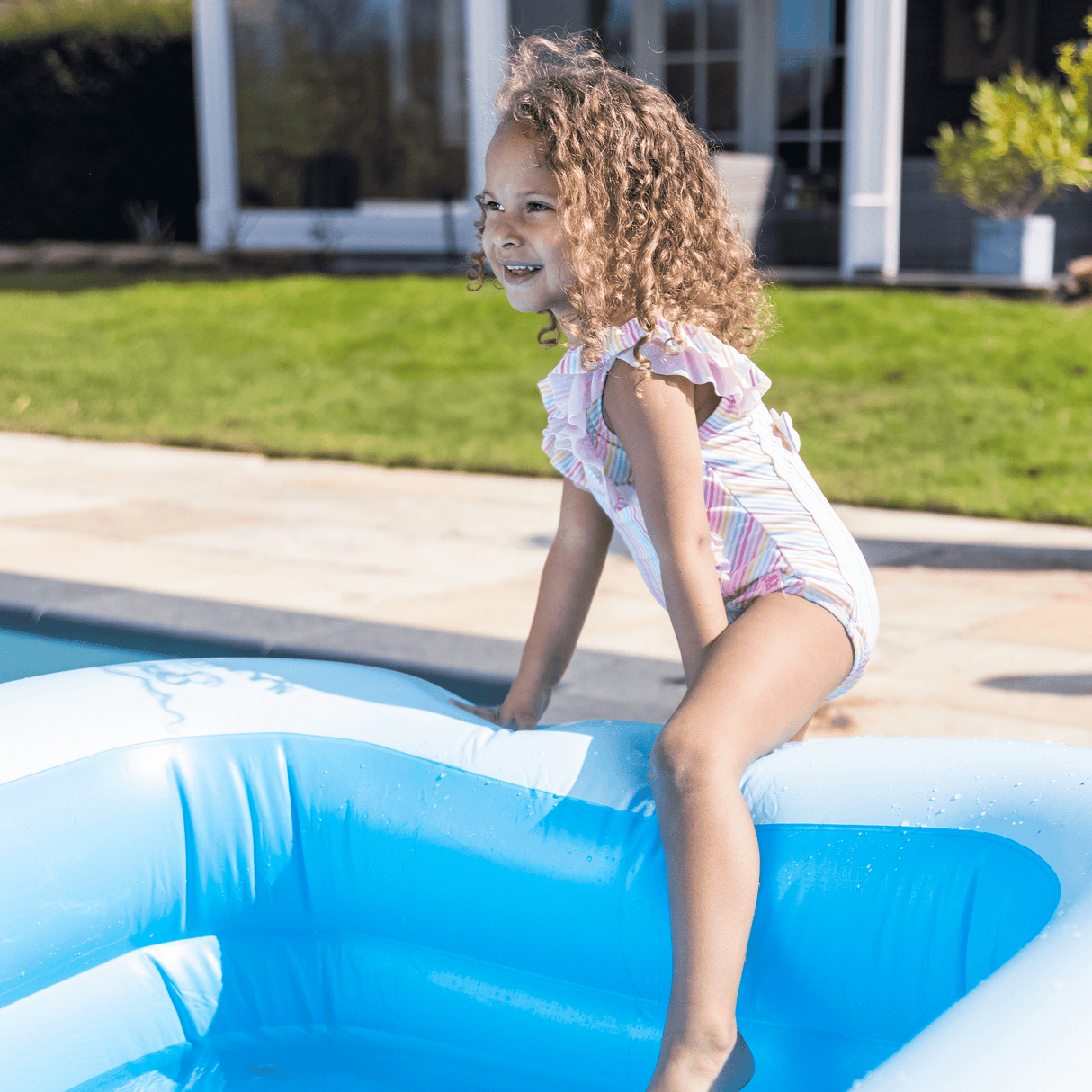 Blues | Piscina azul inflable 211 x 132 x 46 cm
