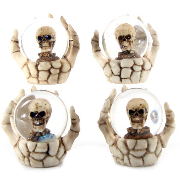 Skull Snow Globe i skelett