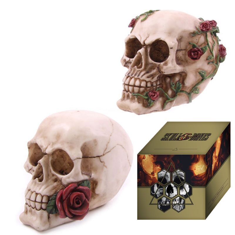 Crâne avec des roses d'accessoire à domicile