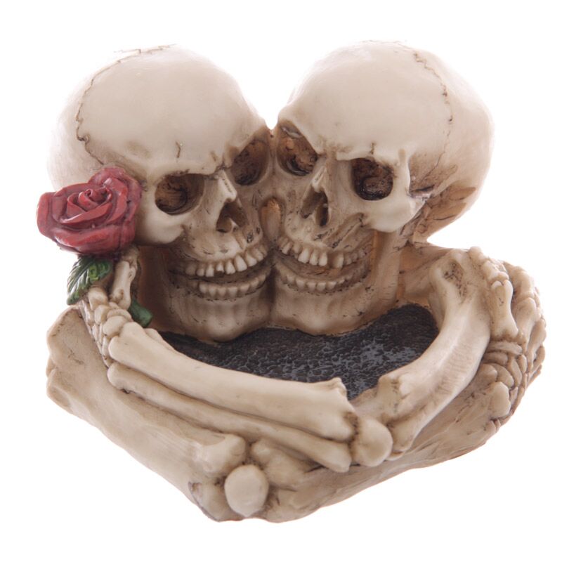 Skull lovers ashtray