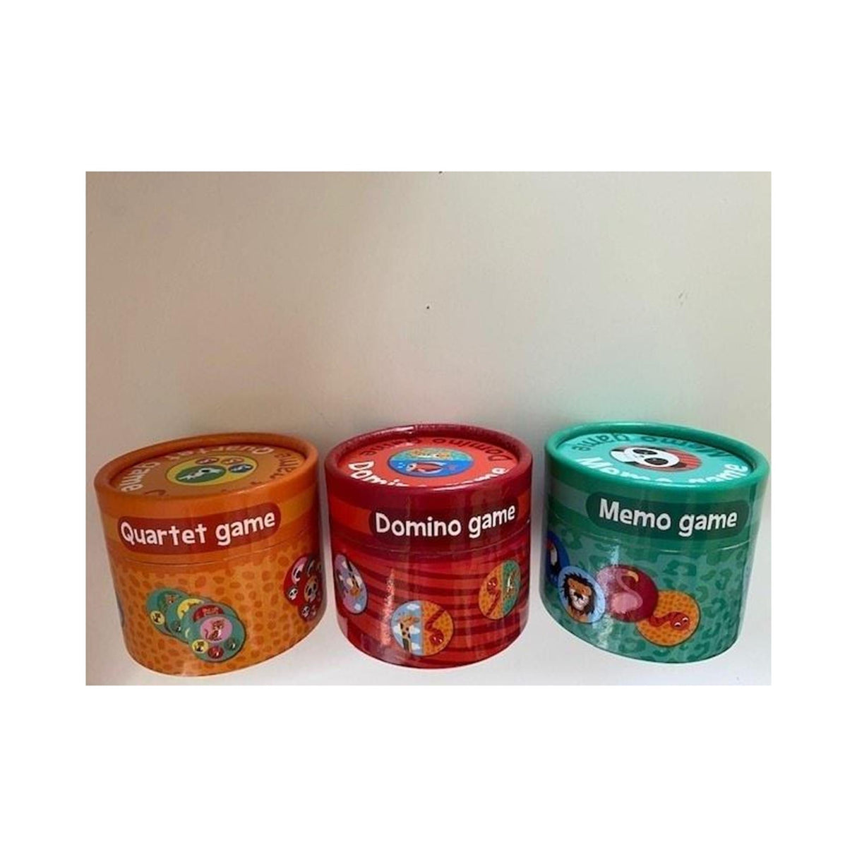 Wins Holland domino animals in round storage box