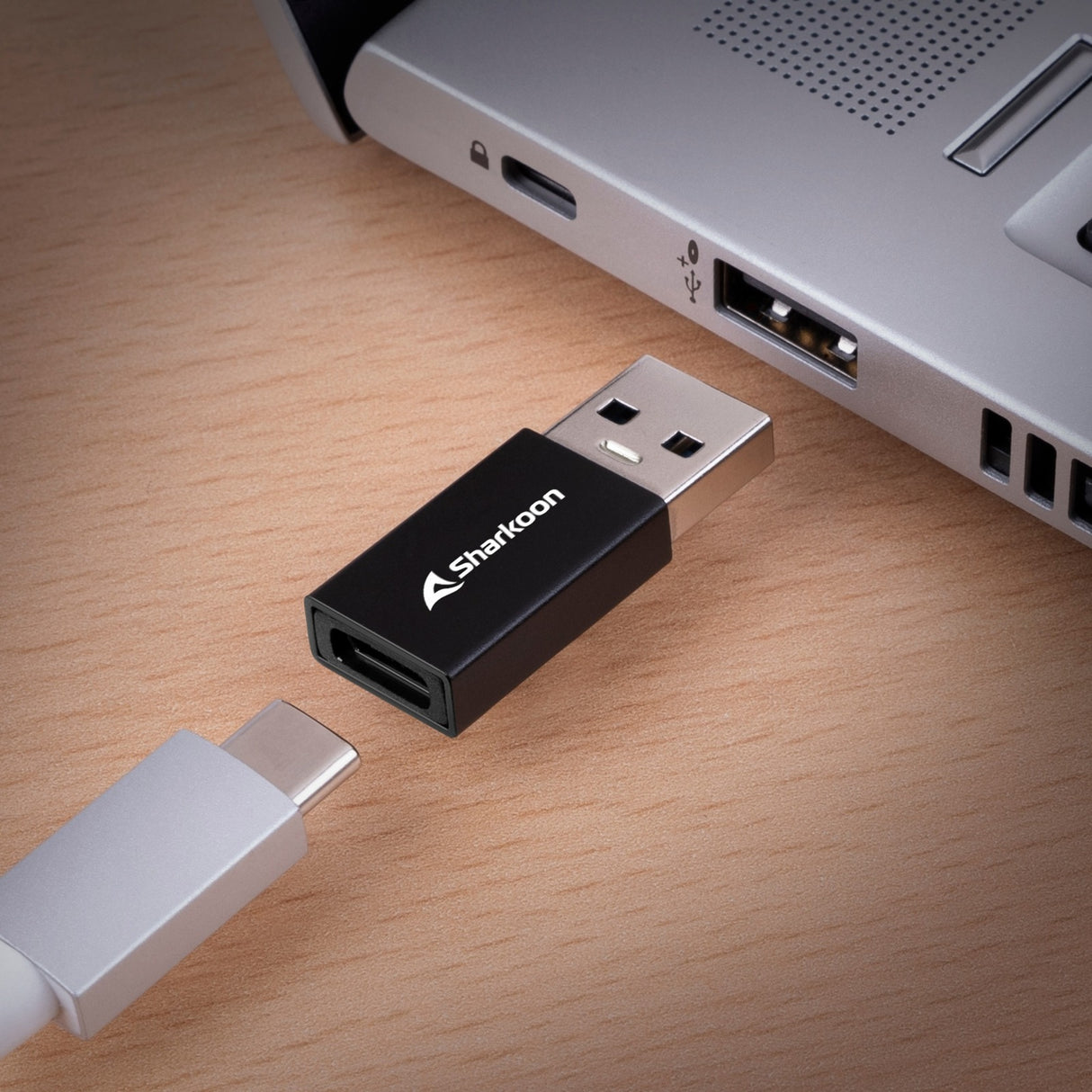 Sharkoon OfficePal USB-C adaptéry