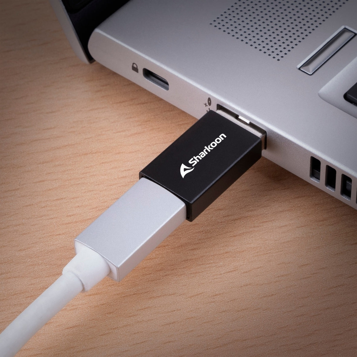 Sharkoon OfficePal USB-C adaptéry