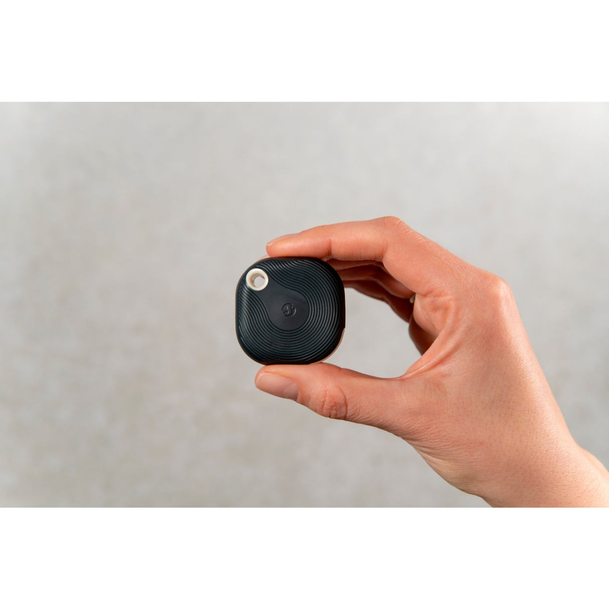 Shelly Blu Button Tward 1