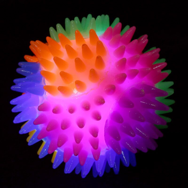 Boule de rebond pointu avec LED 7 cm