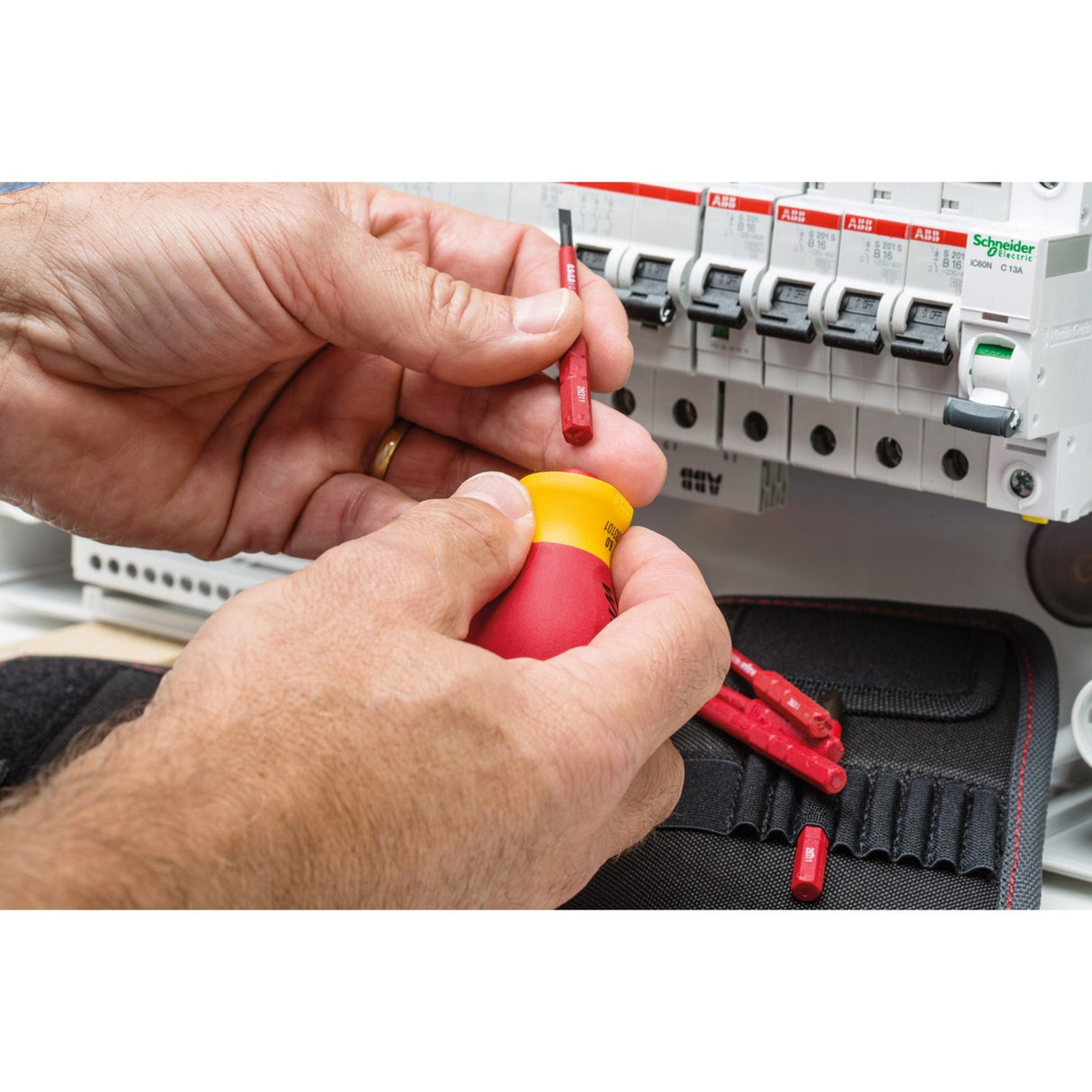 Cacciavite Wiha con slimvar elettrico Bithouderset