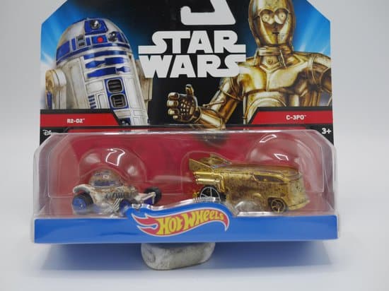 Mattel Star Wars Auto R2-D2 tillsammans med C-3PO