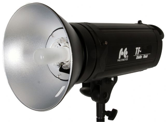 Falcon Eyes Studioflits set TFK-2600A