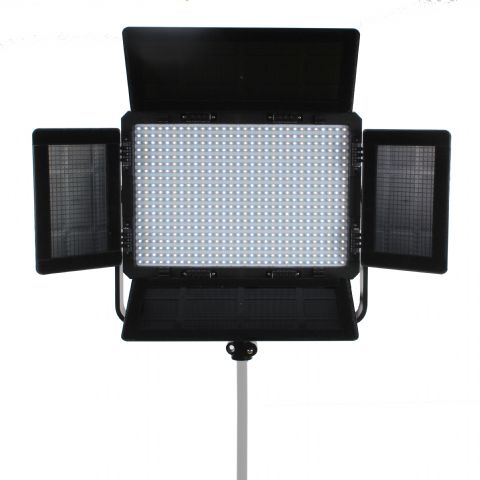 Falcon Eyes Wi-Fi dvobarvna svetilka LED LED LPW-600TD na 230V