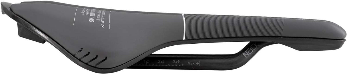 Prologo nago r4 pas ndr saddle