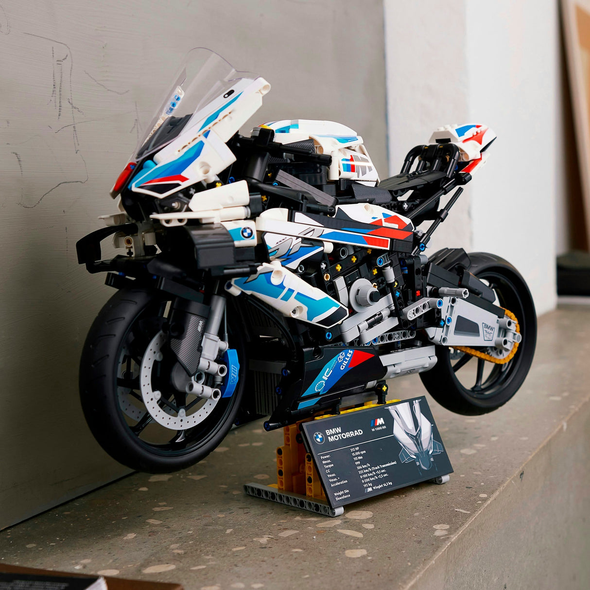 Lego Technic 42130 BMW 1000 RR