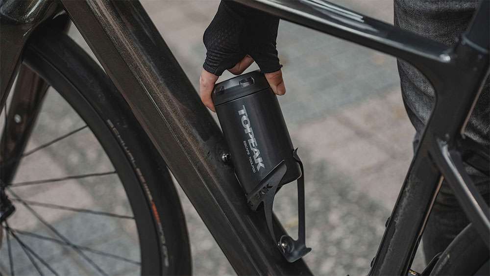 Topeak water bottle escape pod + black