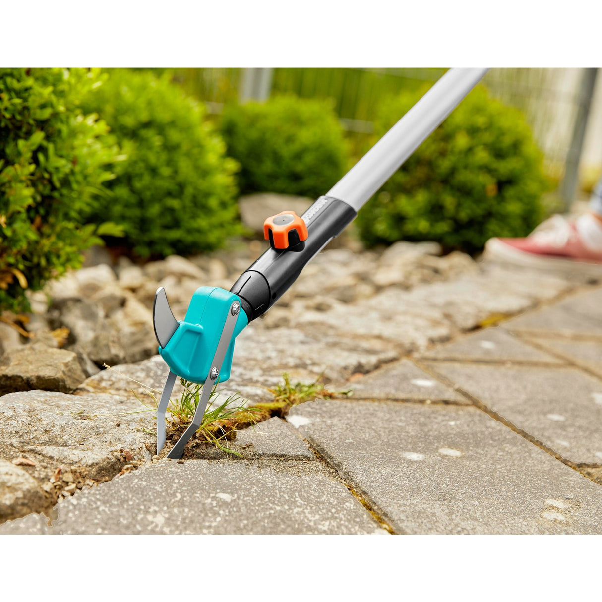 GARDENA 2-in-1 combisystem rikkakasvi patioille
