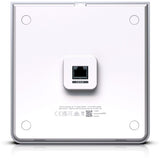 Ubiquiti U6 Enterprise w ścianie