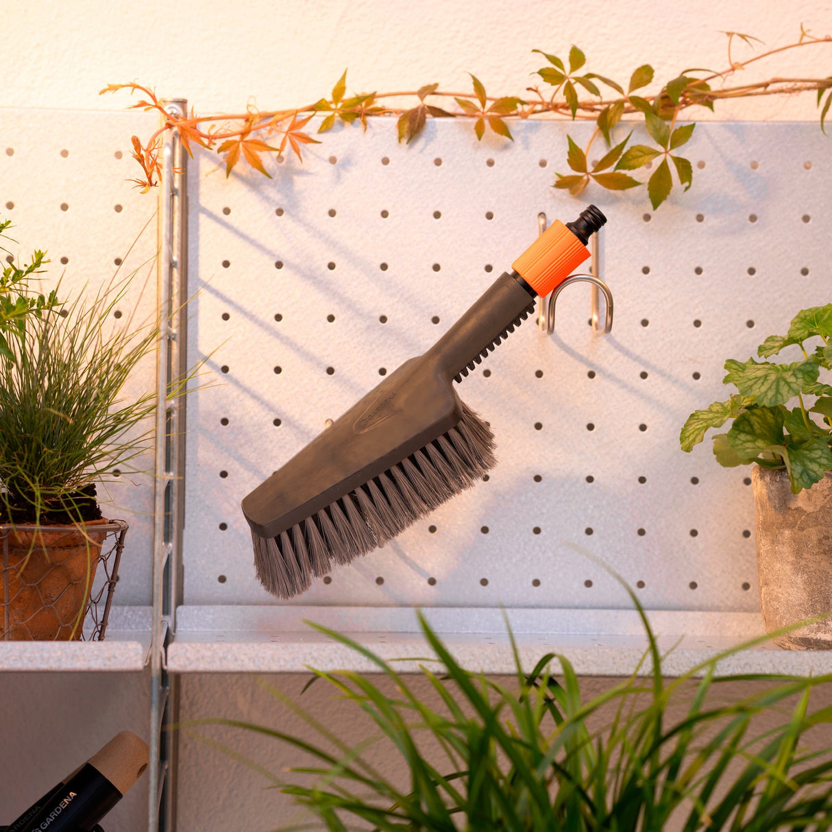 Gardena cleansystem cleaning set with hand brush m soft,
