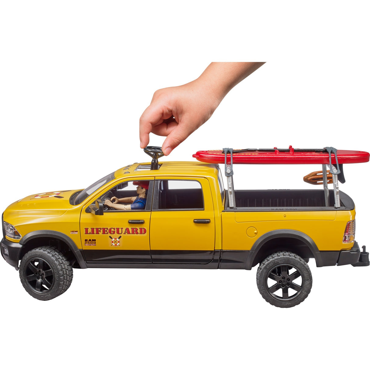 Bruder Dodge RAM 2500 Carr Briogáid Tarrthála le garda tarrthála
