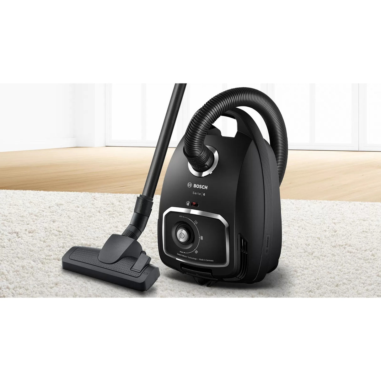 Bosch Series 6 Wóżńca z torbą BGB6X320