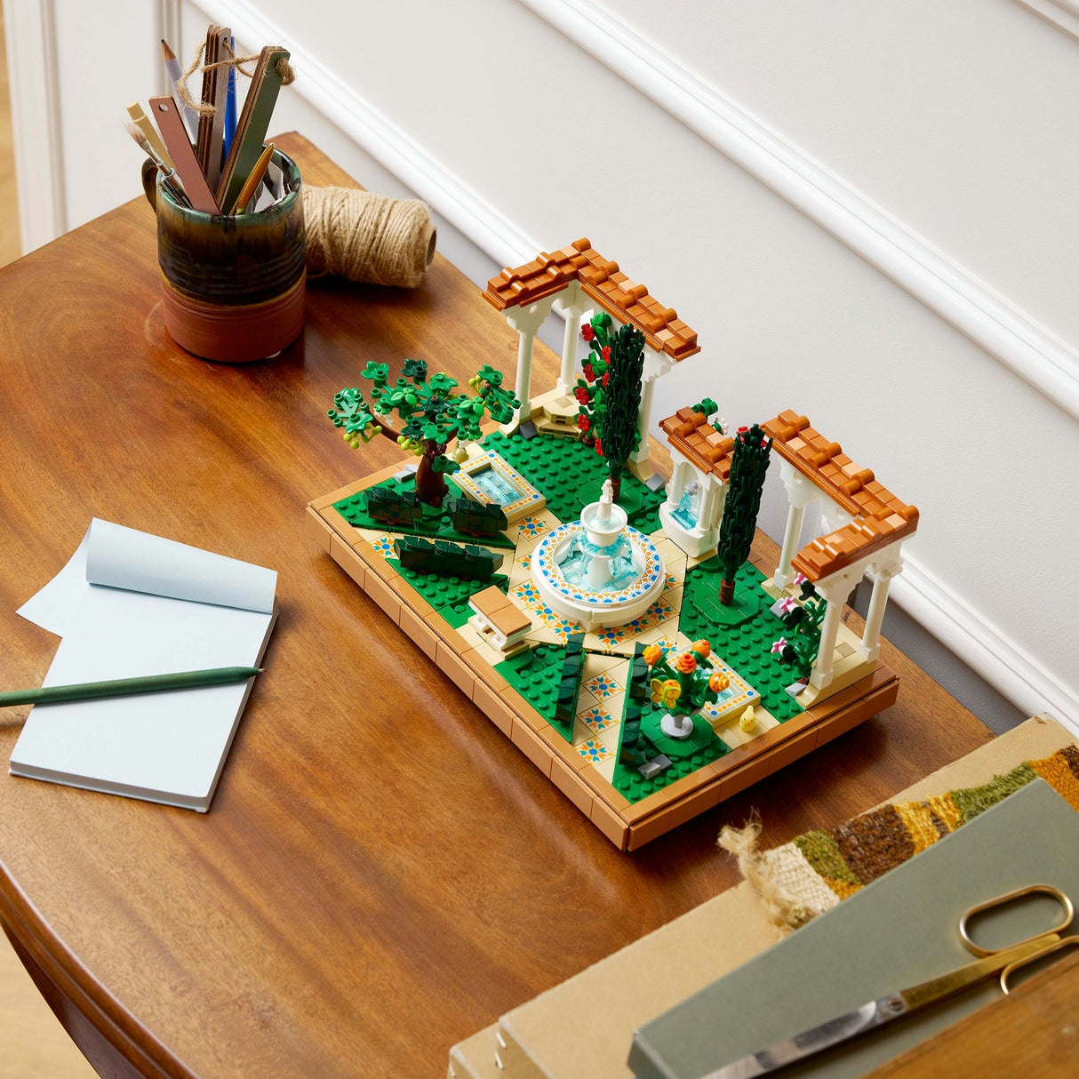 Lego icônes 10359 jardin avec fontaine