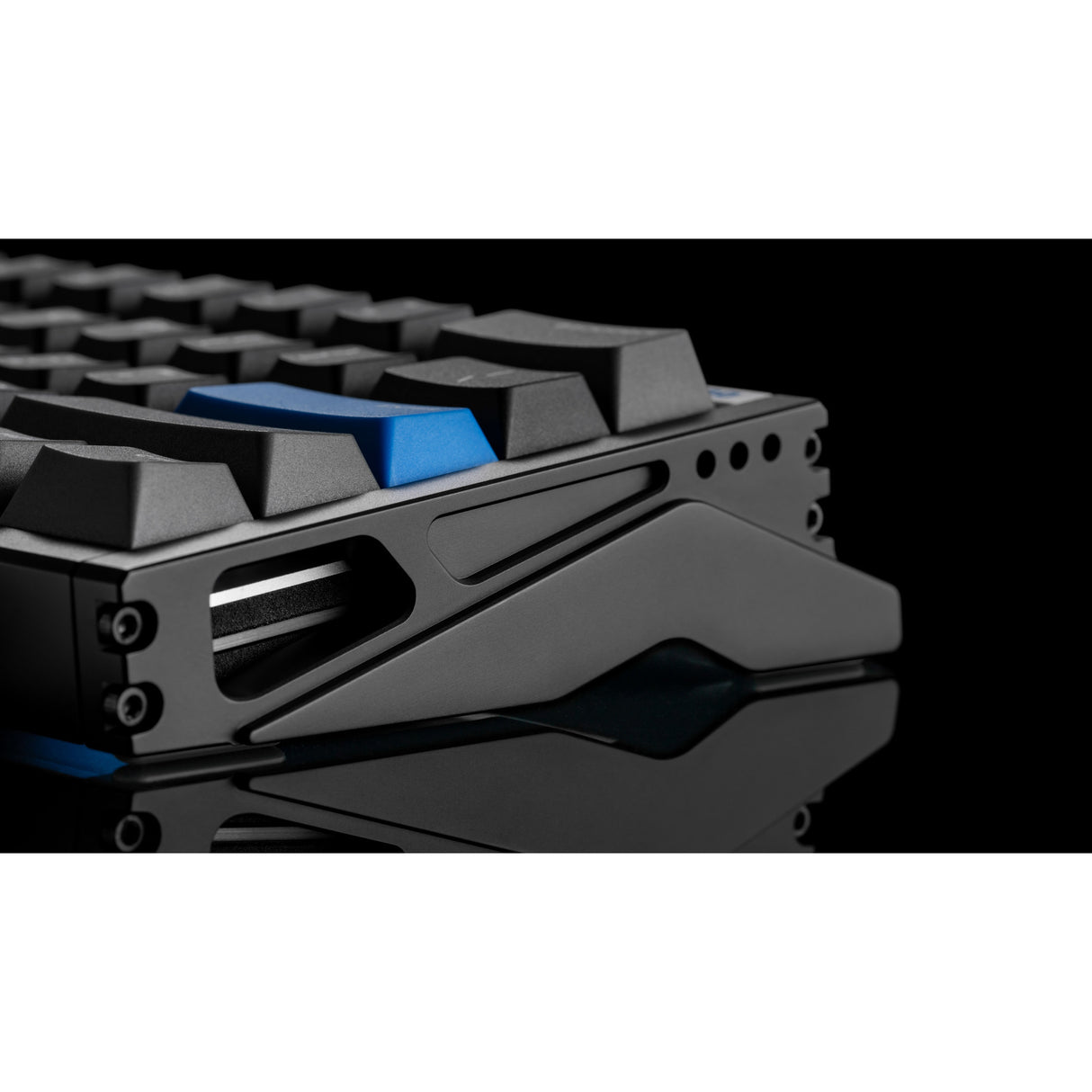 Iqunix EZ60 Magnetic Switch Gaming Keyboard, gaming keyboard (black blue, US layout, US-International, Gateron Magnetic Jade Pro, 60%, RGB, double shot PBT keycaps)