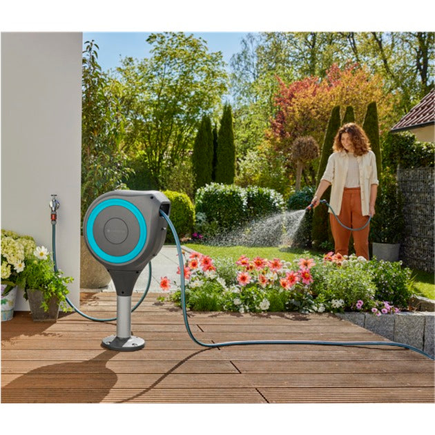 Gardena patio hose reel roll-up S hose reel (grey white, 15 meter, incl. cleaning nozzle)