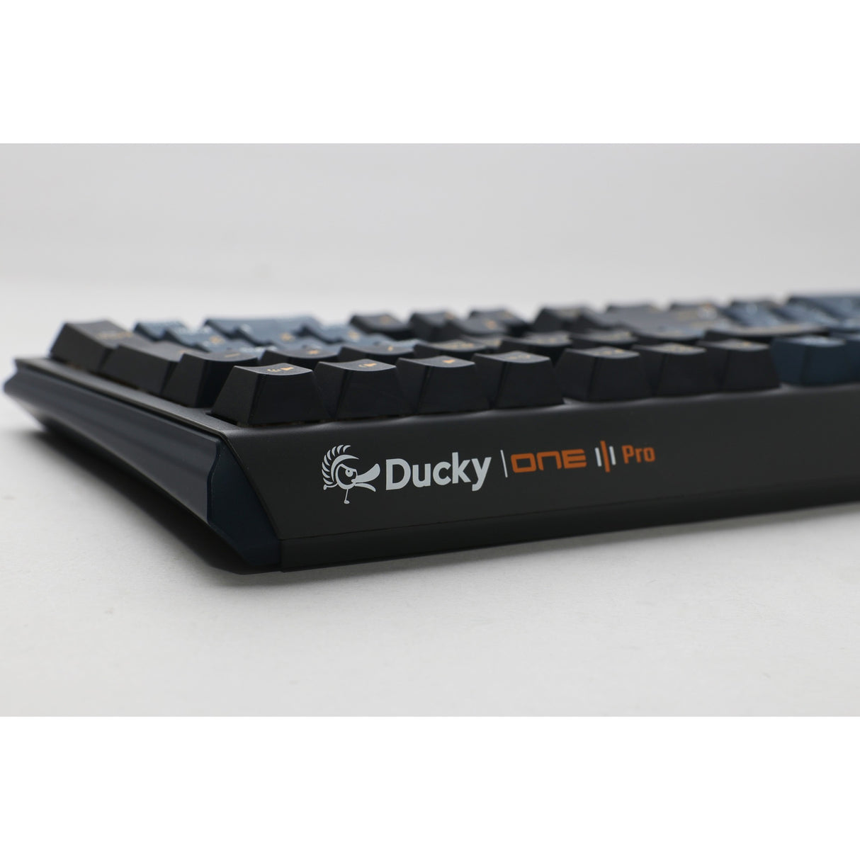 Ducky One 3 Pro, gaming keyboard (black, US layout, Cherry MX2A Speed Silver, RGB LED, double-shot PBT, Quack Mechanics, hot-swap)