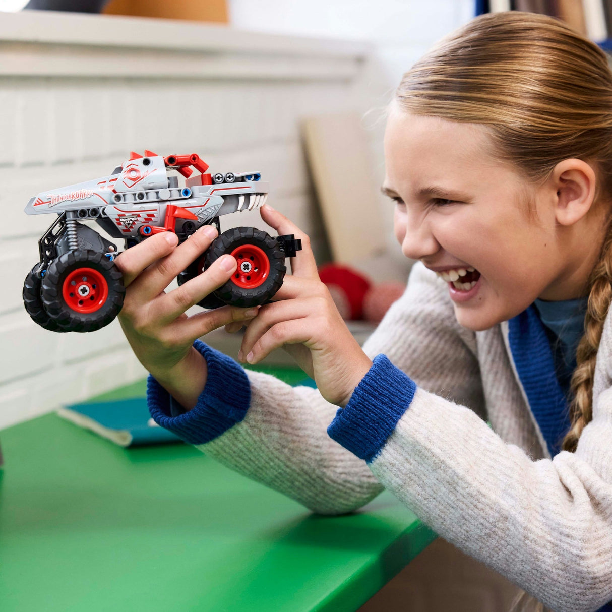 Lego Technic 42200 Monster Jam Thunderroarus Pull Back