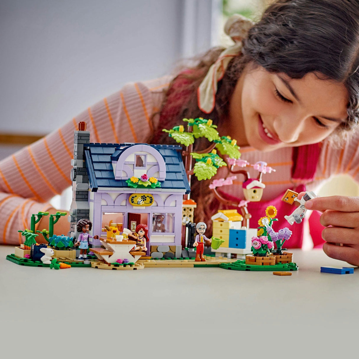 Lego Friends 42669 Imkerhaus und Blumengarten
