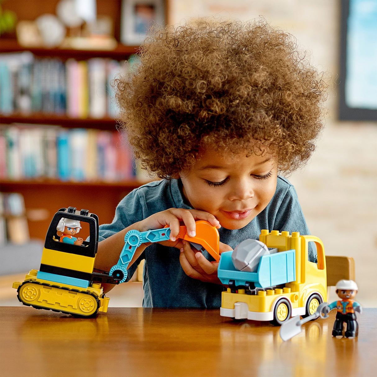 Lego Duplo savivartis su ekskavatoriumi - 10931