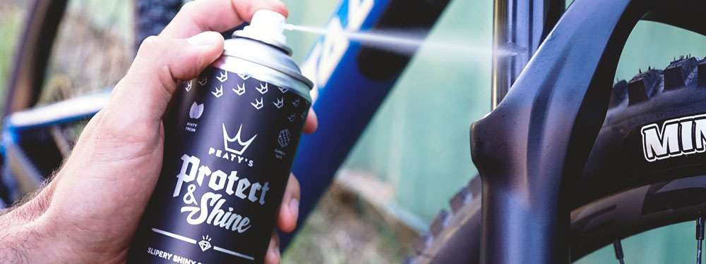 Peaty's protect shine spray
