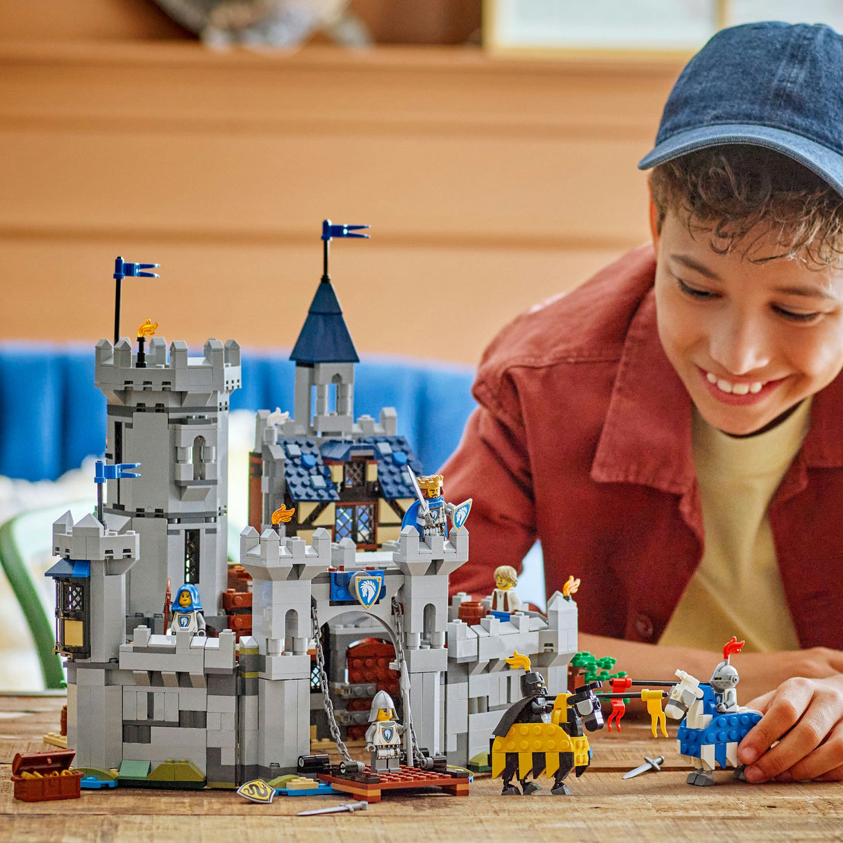 Lego creator 31168 medieval castle with knights on horseback