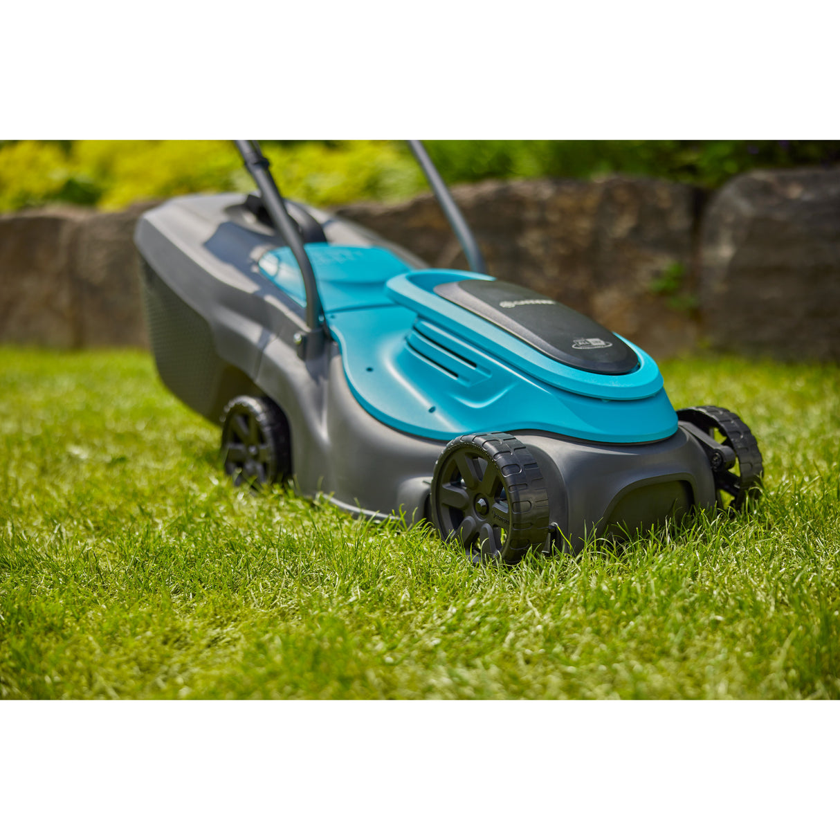 Cortacésped a batería gardena easymax 3218v p4a set 40