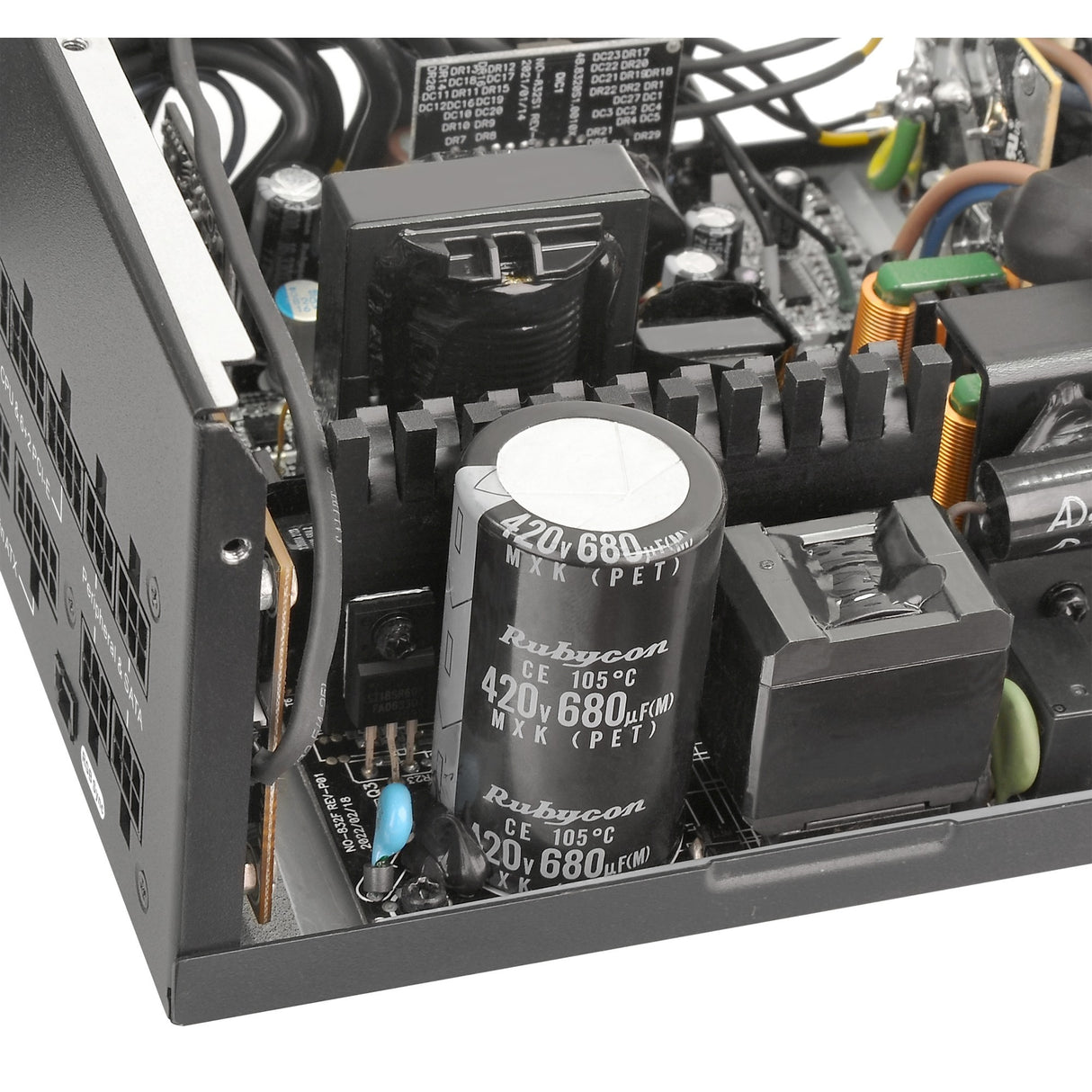 Thermaltake toughpower gf3 argb gen 5 eu modulaire 750 watt voeding (zwart, 4x pcie)