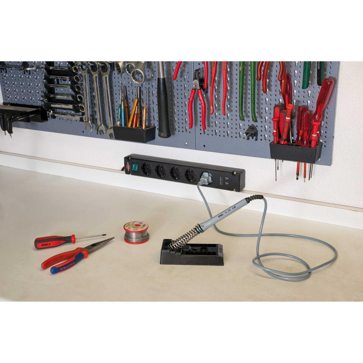Brennenstuhl Bremounta Socket 5-time