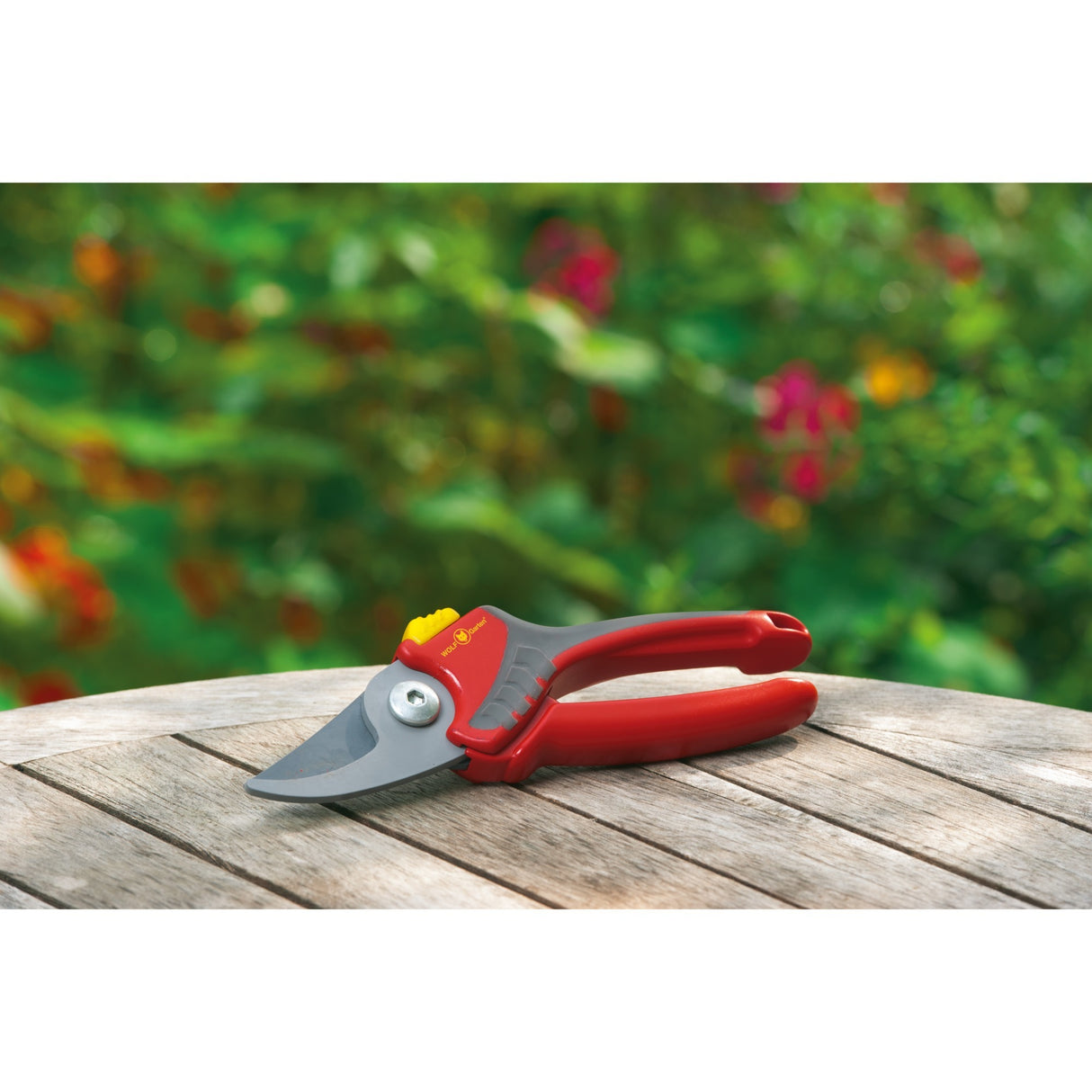Wolf Garten RR2500 Pruning Shears | Comfort Plus | Parrot Beak | Up to 22 mm Ø | 30° Cutting Angle - 73CFA002650