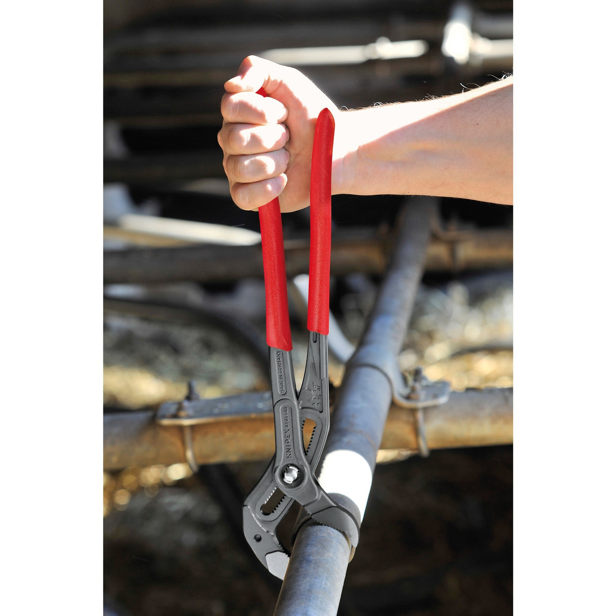 Knipex Cobra XL Water Pump Pliers 8701400 Swedish Water Pump Pliers (Red)