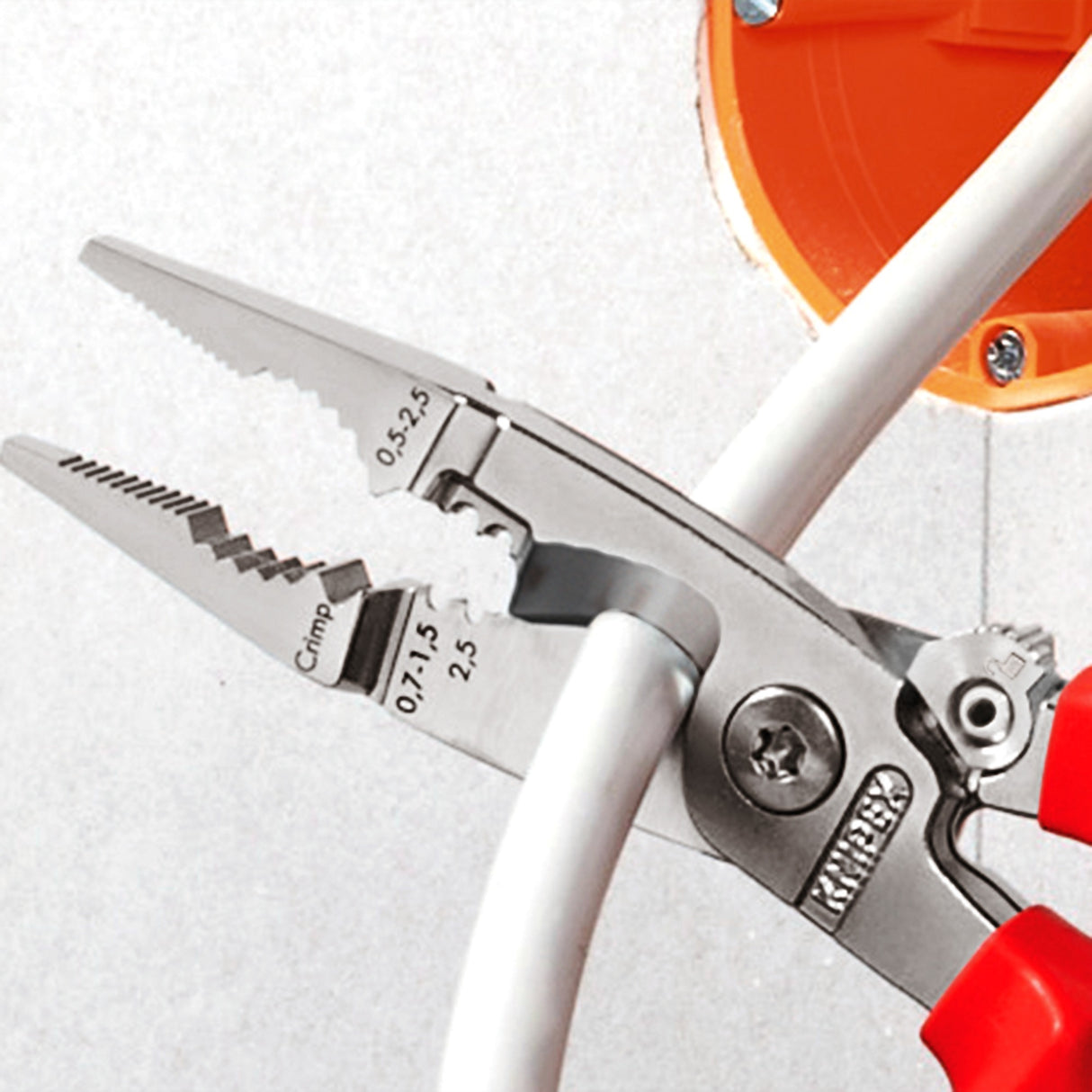 KNIPEX Elektros instaliacijos replės 13 96 200 T