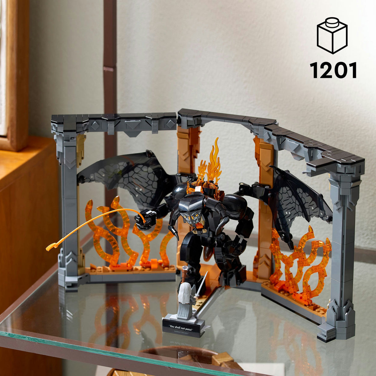 Lego Icons 10367 Buchstütze „Der Herr der Ringe Balrog“.