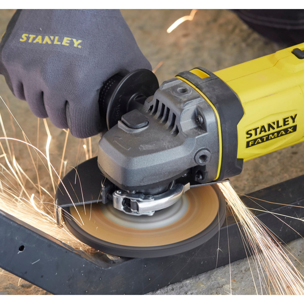 Stanley Fatmax V20 18V Apercours Grijer