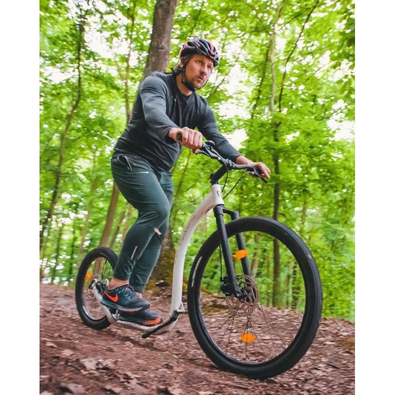 ciceáil rothar cros a shocrú bán