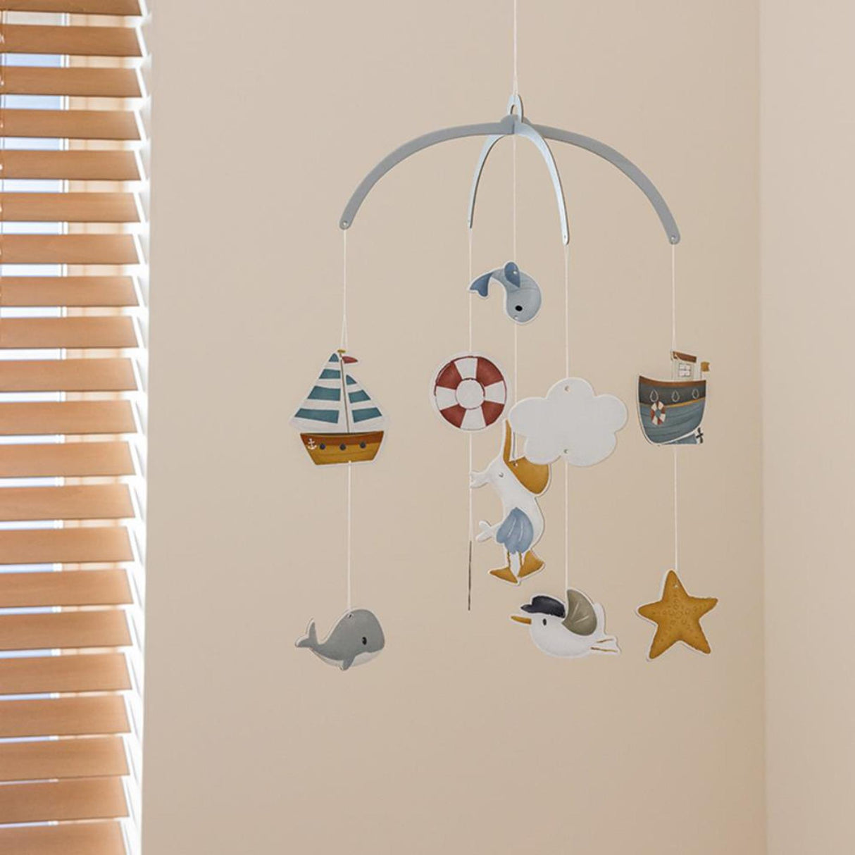 Little dutch kartonnen mobiel sailors