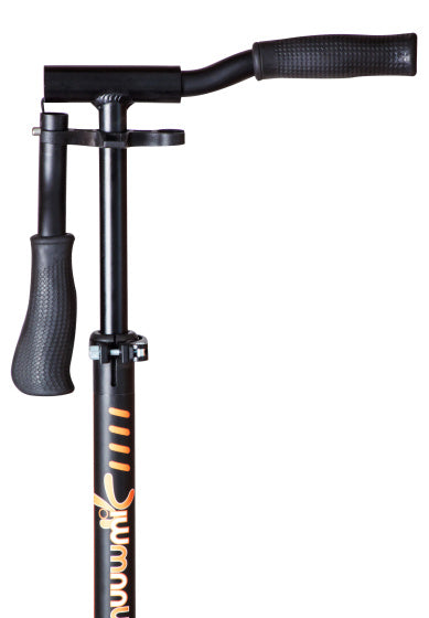 Muuwmi 2-Rad Kinstestp flappbare Foussbrems schwaarz orange orange